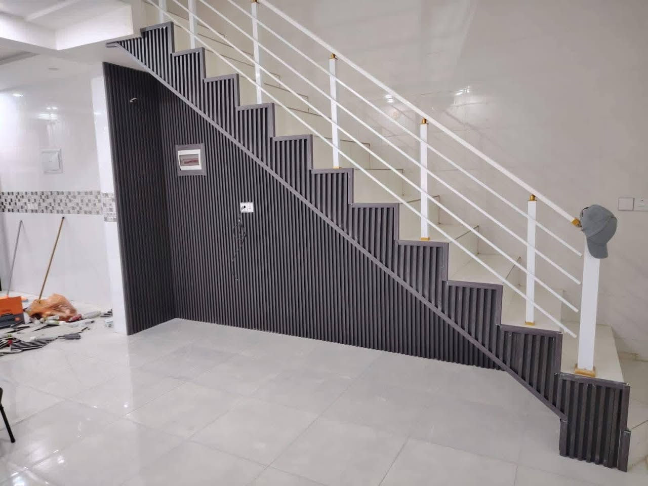 أصباغ -وديكورات بديل الخشب والرخام لل(صاله -مطبخ -حمامات -غرف نوم )وبديل لحجر -ورق جدران بأسعار مناسبه 0751758331وتساب


**إذا كنت صاحب هذا الإعلان وتريد حذفه لأي سبب، رجاءا أرسل رسالة إلى الدعم الفني**