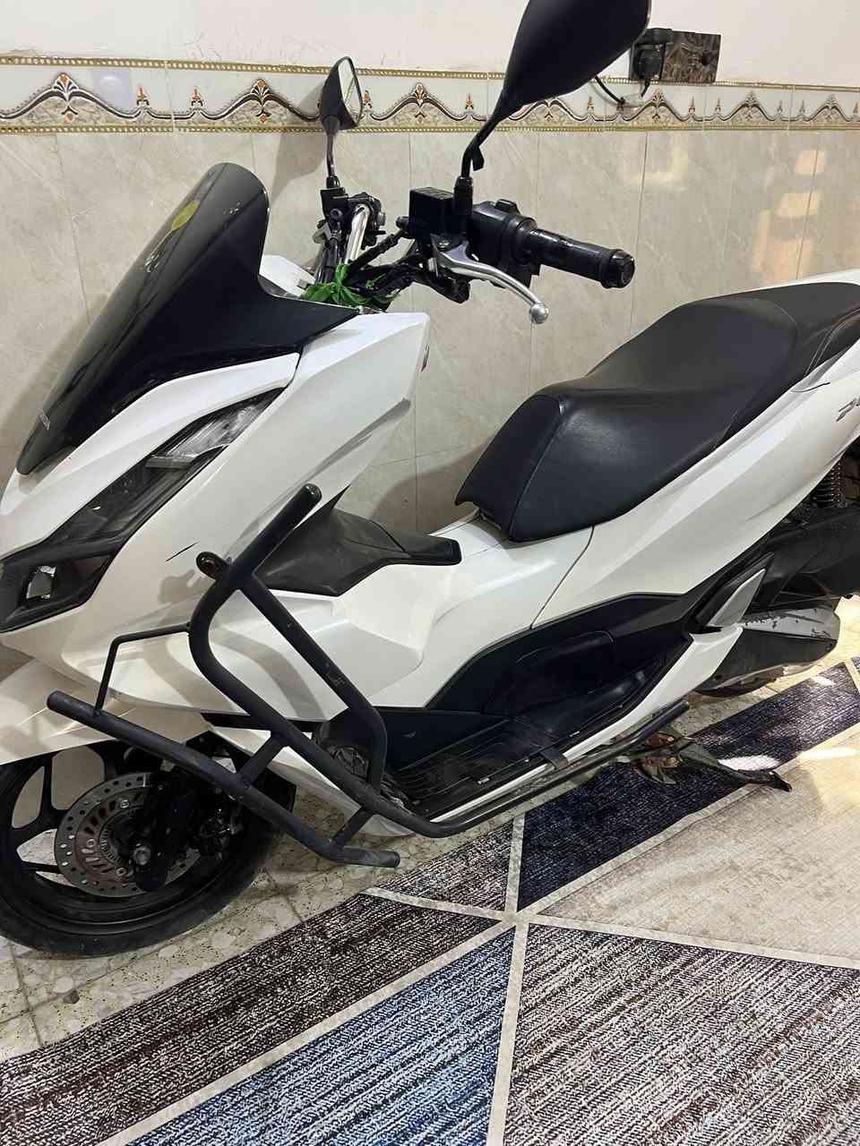 دراجه PSXجيل رابع كوري للبيع  تدفئه باليدات مانع انزلاق انذار مال سرقه السعر 15ورقه وبيها مجال لاستفسار*********** مدينه الصدر
