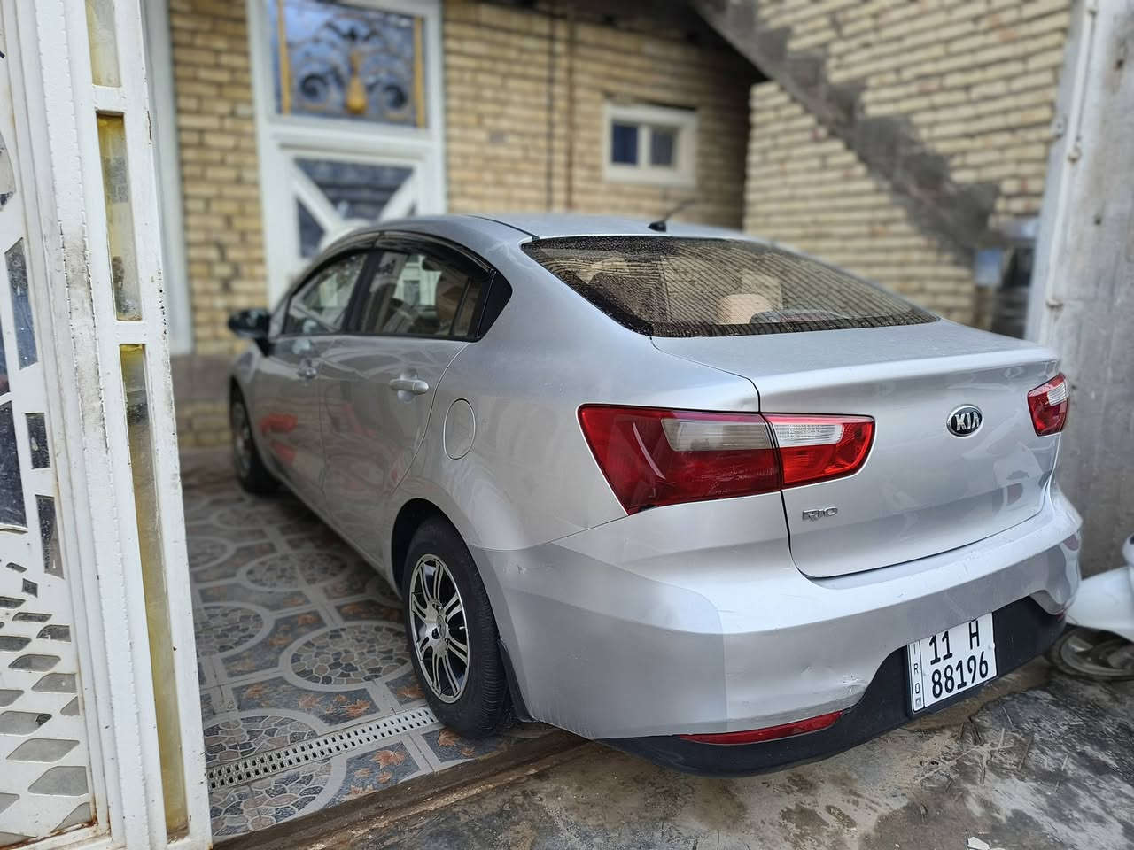السلام عليكم كيا ريو للبيع موديل ٢٠١٧ مكينه ١٦٠٠قطرتين السياره كلش نضيفه خليجيه مثل ماموضحه بالصور السعر٩٠ ورقه وبيه مجال للشراي***********
