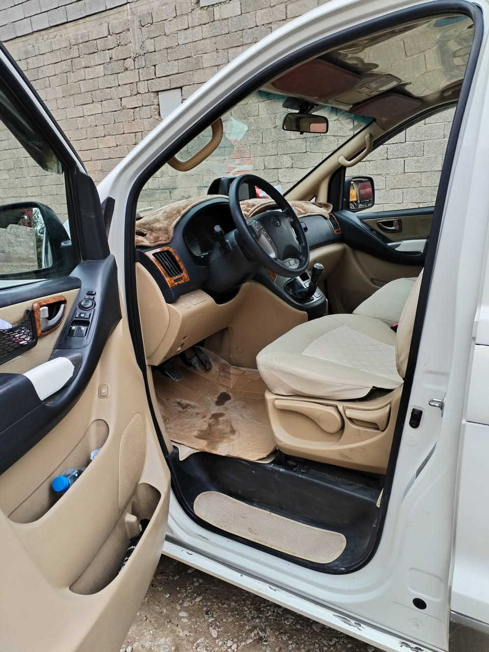 ستاركس 2015 للبيع كلين مكفولة بدون ضرر بدون صبغ فقط بيهة بارد بالجاملغ الخلفي رقم انگليزي جديد بسمي تحويل ثاني يوم نضافة 100بال100 السعر 250 الشراي يتصلل
للاستفسار على الرقم ***********
غير متواجد على الفيس
