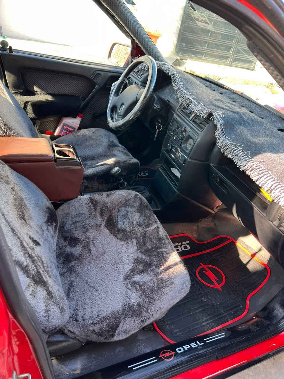 سلام عليكم اوبل فكتره موديل 92

مكينه20 بسمي رقم وسنويه جديد دفتر بانزين بي

تخم تاير جديد كير ومحرك اطيك شرط السياره كله علابلاد جاكوج مابي فقط يحتاج صبغ عام جماليه سياره نضيفه 

***********
