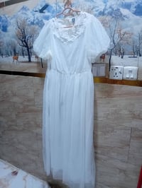 ملابس • للبيع