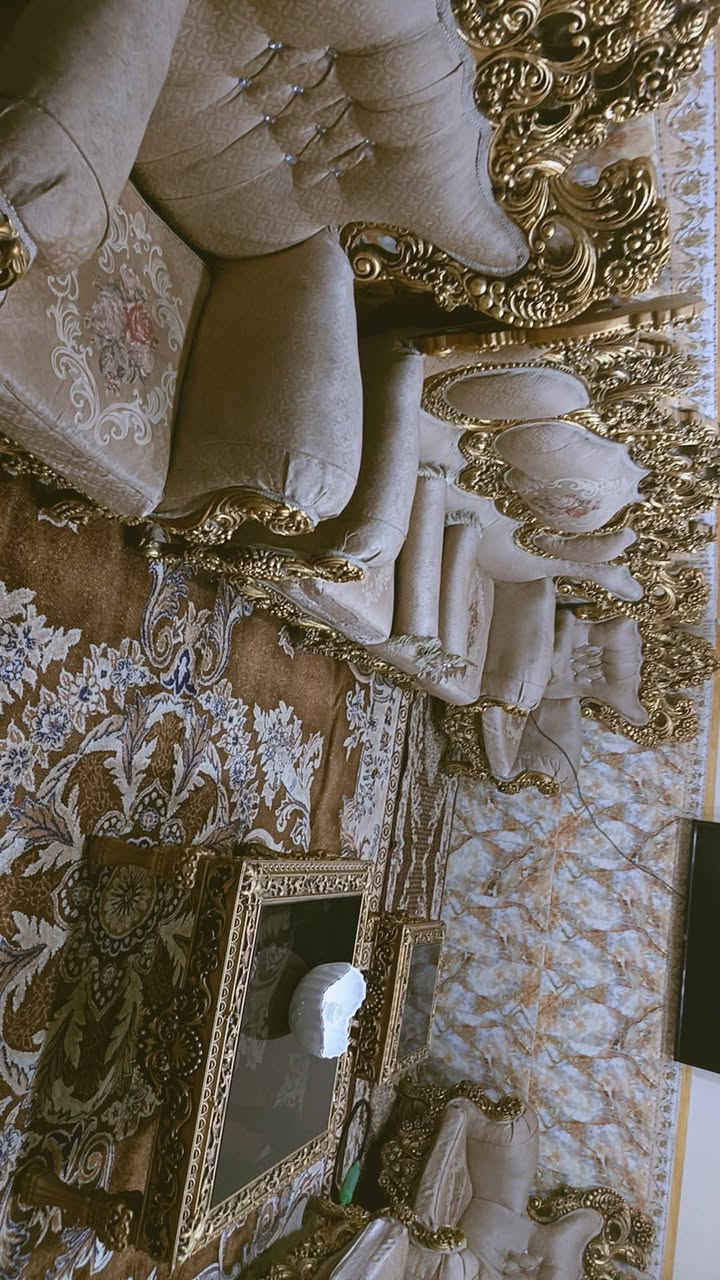 السلام عليكم
تخم زان مصري لبيع 
10 مقاعد مع 3 طبلة هديه 
لسعر 700 وبي مجال 
مكاني مدينة الصدر 
ه‍ ***********
