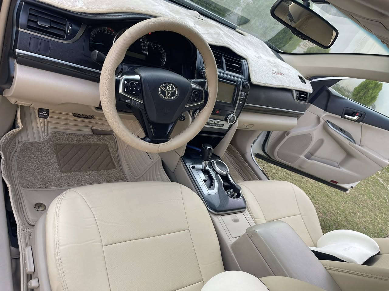 كامري 2016 خليجي SE كلين  
 رقم سليمانية باسمي سنوية 2028 تحويل ثاني يوم كير محرك وضع شركة . تبريد. صدر .تخم تايرات كلو جديد 

#السعر_175 

شاشة 
بصمة
تبريد قطعتين 
داخل لونين 
 # مكان السيارة الشرقاط 
***********
