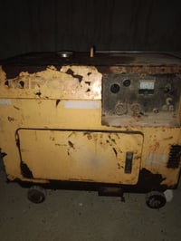 مولده للبيع شغاله نقص بس كارت الشراي يتصل07812004722