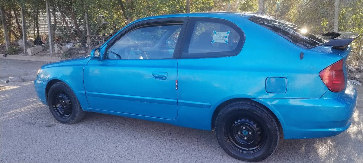 السلام عليكم
اكسنت 2004تك

محرك وكير اوتماتيك 

سياره جاهزه

السياره بسمي شرط التحويل

السعر ٥٤

العنوان بغداد الكاضميه
***********
