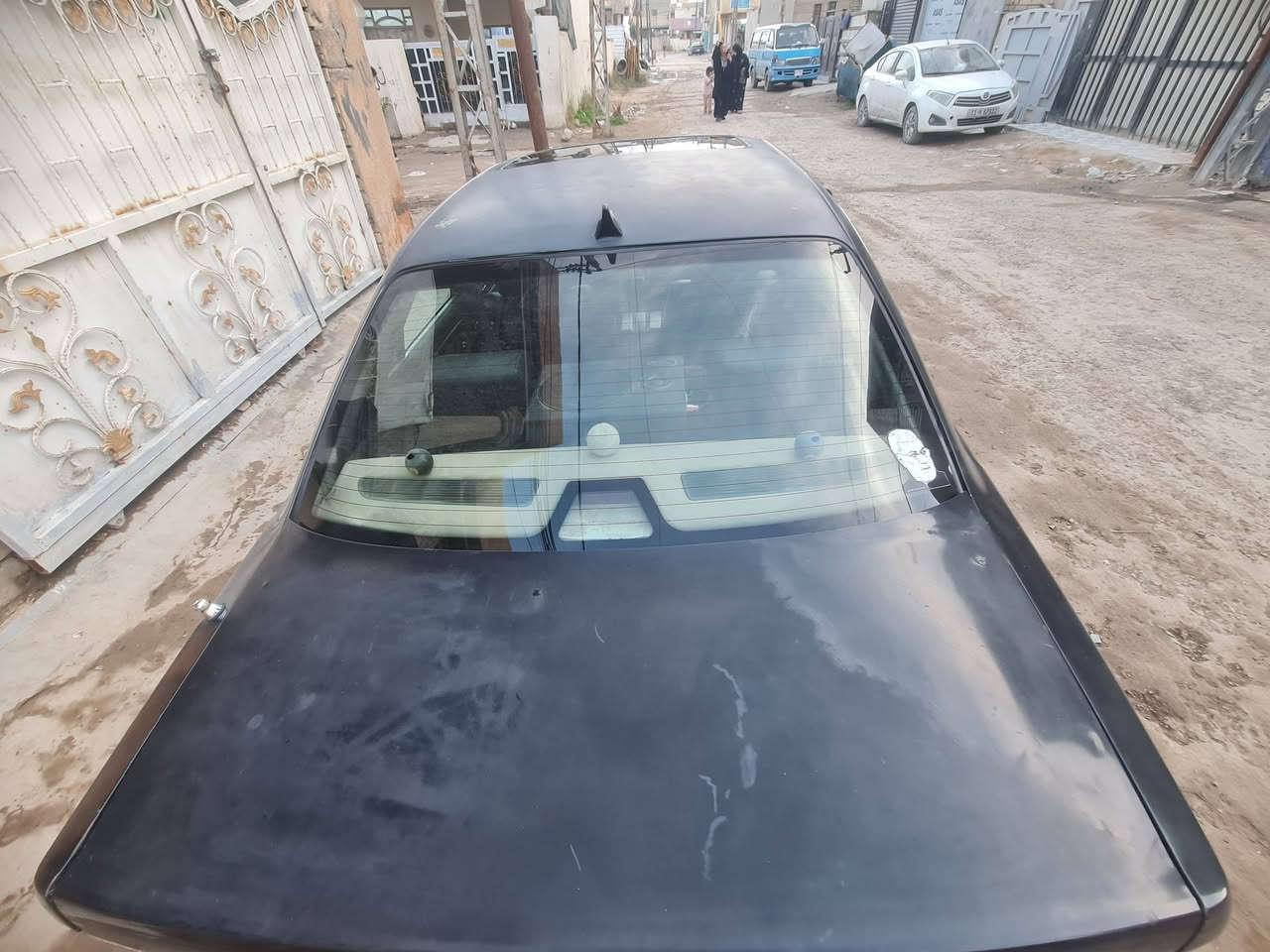 َسلام عليكم 
بي ام دبليو 740  
موديل 98
 8سنلدر 
مكينة وكيرخير من الله شعلة ومعدل 
كهربائيات شغالات
عليها صدر خلفي أمامي جديد 
نضافة الكشر 75%
اشاير . عالي ناصي كلة شغال 
تتايرات جدد
دهن اول بأول 
سيارة كلش حلوة تجي وشوف بعينك 
ولشراي يشلع عيوني السعر 53وبيها مجال 
مكاني بغداد قرب علوة الرشيد ***********
متواجد بكل وقت ملاحضة السيارة مشروع وطني
