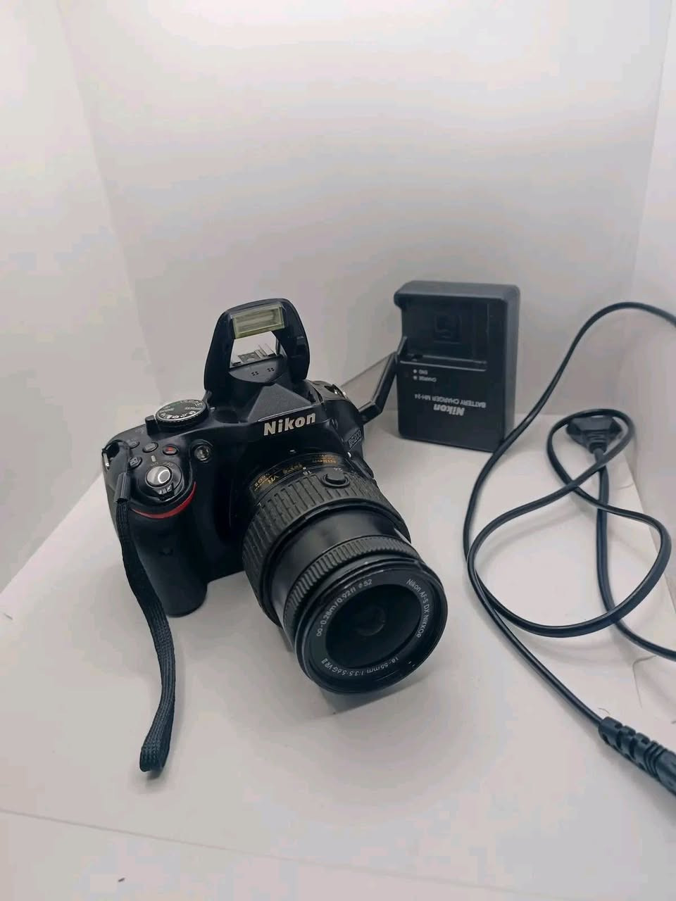 كامره نيكون 5200 نظافة 95 بالميه استعمال شخصي

ملحقاتها / بدي + عدستها الاصليه 18 55 + جنطه + شاحنة +بطاريه +حزام كتف +جيلاتين لون اصفر...

السعر 290 الف وبيها مجال بسيط
ومتوفر شركات توصيل


**إذا كنت صاحب هذا الإعلان وتريد حذفه لأي سبب، رجاءا أرسل رسالة إلى الدعم الفني**