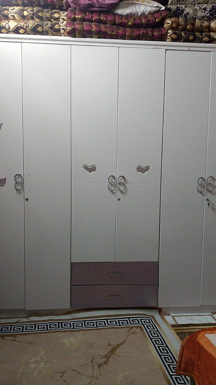 غرفه نوم للبيع 120وبيها مجال***********
