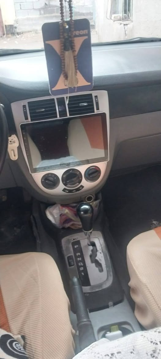 سلام عليكم  سياره وبترا موديل2011رقم بصره كير اوتوماتيك محرك وكير كفاله بشرط تخم تاير جديد صدر امامي خلفي جديد سياره بلاديه فقط بيها شبر بلمدكر خلفي مضروب ومعمر  سياره  (غاز بانزين )جاهزه من الدعاميه لدعاميه اي نقص مابيها كلهه بشرط تبريد ثلج ❄️ادامه كامله تتفئه🔥 باتري جديد عبوه فيت بم جديد نوزلات ادامه كامله من الدعاميه لدعاميه مابيها نقص برغي واحله من الصور السعر ٦٠وبيها مجال بسيط العنوان البصره كرمه علي الهاتف ***********
