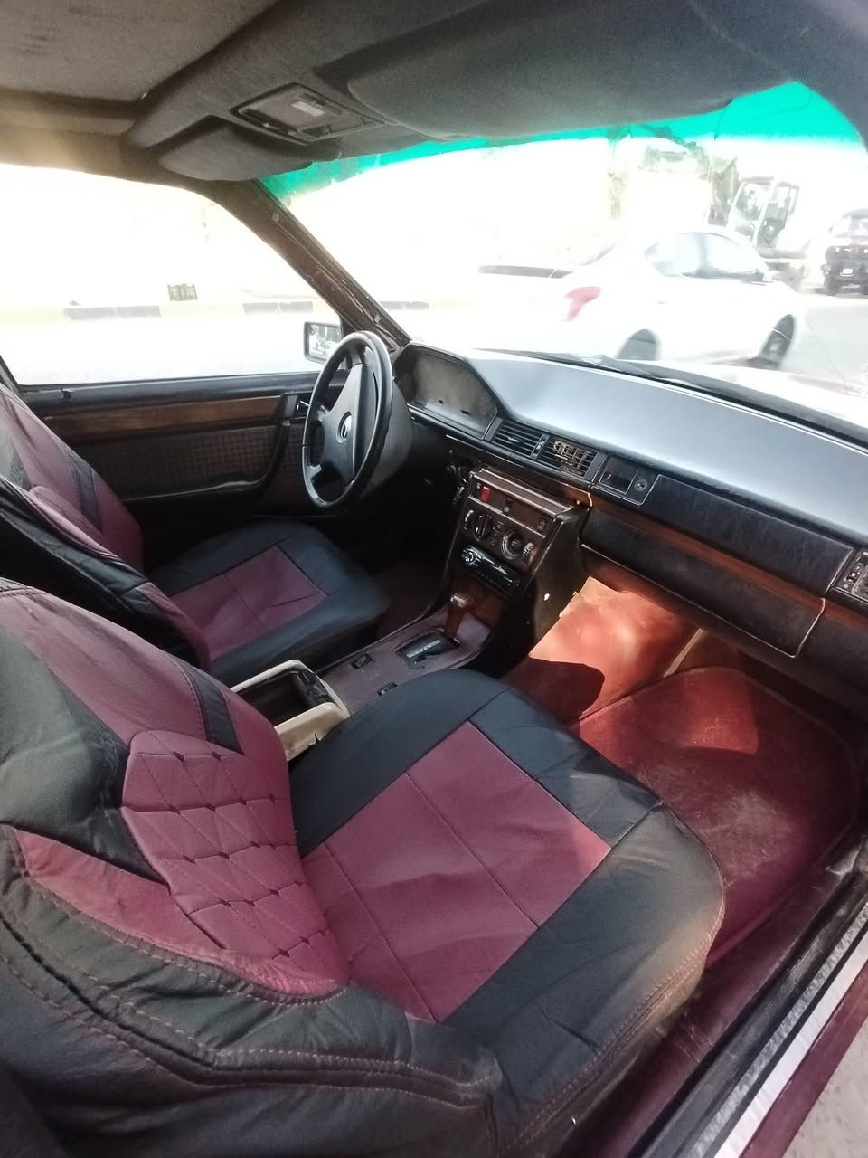 السلام عليكم للبيع مارسيدس حجم 300 موديل 91 مكينه ثنين ونص سنويتها لل 27
العنوان كربلاء للاستفسار اتصل ***********
