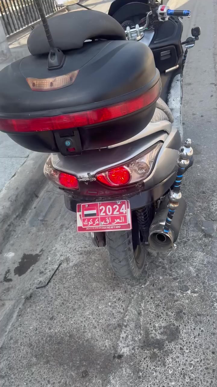 سلام عليكم
دراجة فورزة
0'9
نگره سلف مكينه شرط 
لايت وبگ لايت كرستال 
گزوز رياضي 
دراجه كامله ما بيه نقص 
ولشراي يتصل سعر مناسب  
***********
***********
