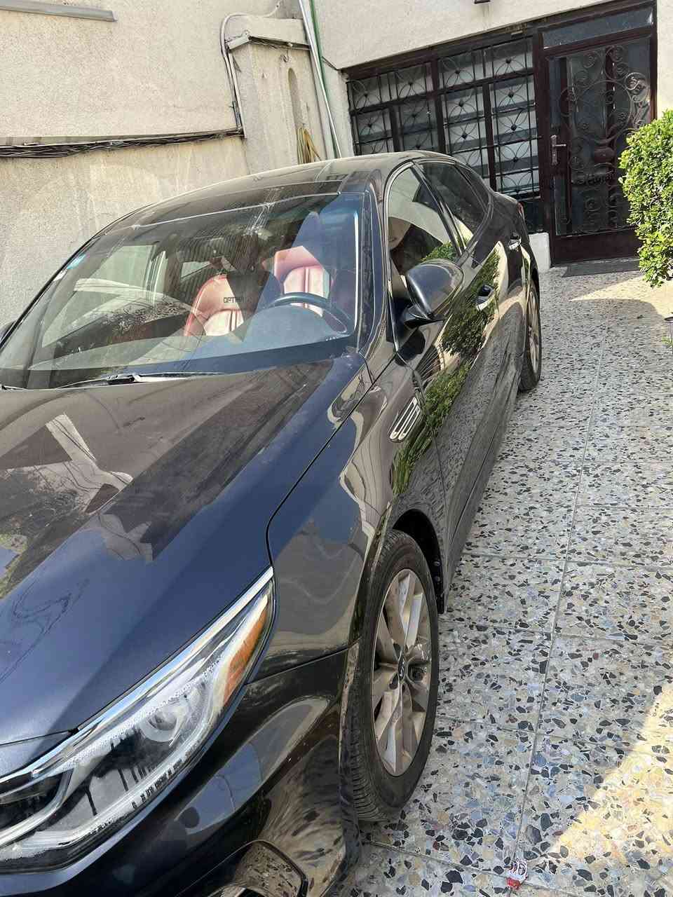 السلام وعليكم حبايب 

نوع السيارة: اوبتما (2018) فول واحد على واحد بانوراما قطعتين تبريد ومري شفط كراسي كهرباء تدفئه تبريد 

التفاصيل: بجم وصفحة السايق بس موجود السونار بل صور 

الموديل: 2018 محدث بجم 20 

اللون: فيلي 

 المحرك: gdi بحالة جيدة محور غاز اقتصادي 2400 تكدر توخر الغاز هم 
 
 الكير  (عادي / أوتوماتك) مبدل مال كصة 

عدد الكيلومترات: 121 ميل 

حالة السيارة: جيدة 

السعر المتفق عليه: 117

ملاحظا: اليحب يشتري يتفضل مكان السيارة حي جهاد الاطباء ولحد ليكسر بل سعر وبيها مجال لطيبين وتددللون 
ممتوجد فيس 

السيارة رقم جديد بسمي 
رقم التلفون ***********
