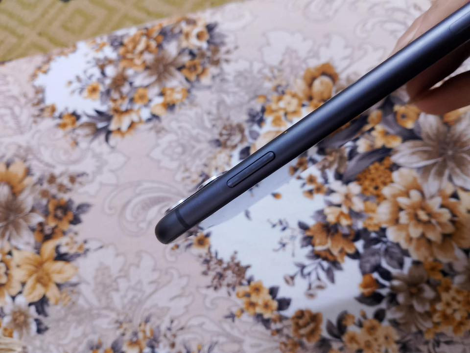 سلام عليكم جهاز ايفون 11 عادي ذاكره 128 تك سيمكارت ماا مبدل بي شي شرط بطاريه  93 شرط ماا يصرف شحن سعر 300 وبي مجال لطيبين رقم موبايلي *********** بي واتساب رجأن مو شراي لاا تكسر بل جهاز
