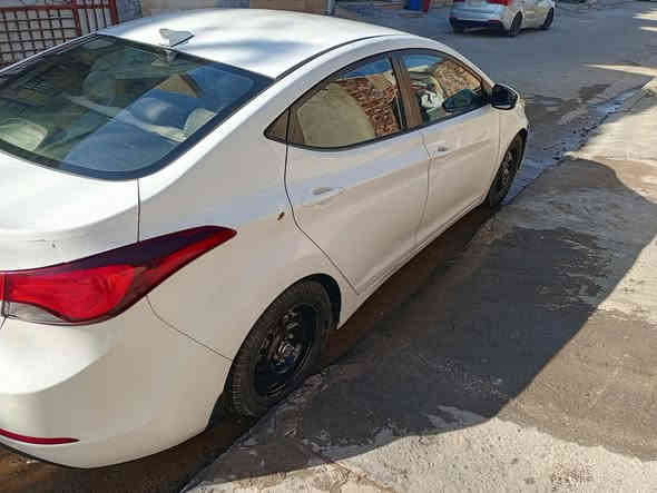 النترا مديه 16 وارد امريكي مسروقه دعاميه ضربتها شنطه مثل ما موضح بالصوره رقمي ***********
