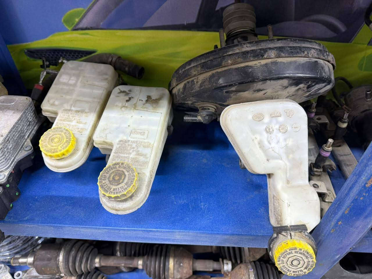 سلام عليكم توفر ادوات دوج افنجر❤ 
جورني C200سبرنك كرفان💙  كاليبر باتريوت كومباس 
يوجد صيانه عامه كهرباء🔧 وحداده الصدر وفيتريه 🛠
توصيل جميع المحافظات العراق 🇮🇶
اخوكم احمد المشايخي💪
 عنوان بغداد الدوره شارع 60🦅
***********
