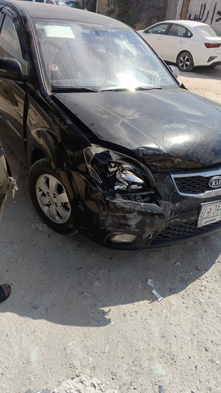 سلام عليكم كيا ريو 2011 مكينه1400 سياره كفاله عااامه من صبغ ومعجون وضربه وبارد  بس لبنيد طخه موضحه بصوره واني بدلت بنيد نفس لون سياره خير من الله كلها بلاديه تبريد تدفئه كلشي كلشي بلادي للستفسار*********** السعر92 وبيها مجال للشراي سياره ننااااشفه للأخير
