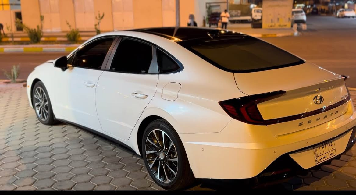 سوناتا لمتدد للبيع  مكينه 1.6 تيربو وارد امريكي حادثهه غرق تعمل وتسير وبيها بارد  على كد اصبع بداير مال تاير
رقم بصره معوقين السياره فول مواصفات اعلى فئه بل سوناتا سياره نضيفه وعليها تخم تاير جديد ماناقصهه شي 
المواصفات sel plus
بانوراما
بصمه تشغيل
ابواب بصمه 
تشغيل عن بعد 
تحكم بل ريموت 
تبريد بيانو 
كشنات كهربائي
تبريد قطعتين
تدفئه بل كشنات
مانع انزلاق
لد امامي نهاري
لايتات زنون عالي ناصي
قياده اليه 
رادارت امامي وخلفي 
مانع انصدام 
اشاير بل مري 
5 كامرات 360
تحديد مسار 
السعر 195 وبي مجال 
العنوان بصره الحكيميه *********** البصرة, العراق
