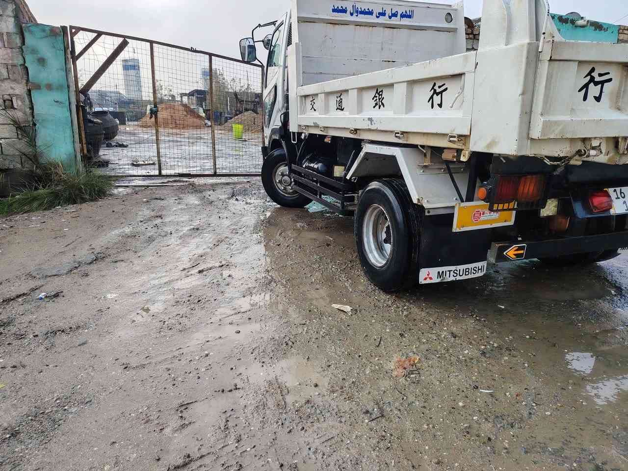 السلام عليكم
فوزة گلاب موديل 1996 بلادي گلاب  منزل موديلها شرط المداور
كفالة عامة من كلشي شاصي و مكينة و كير و حدادية
رقمها قادسية انكليزي 
مكان السيارة ديوانية السعر 200$ و بيها مجال للشراي
اذا مو شراي لا تتصل
غير متواجد على الفيس اتصل عل الرقم ***********
