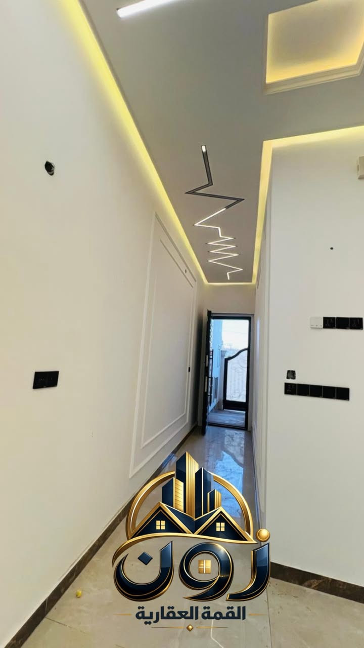 🏡 دار زيرو للبيع – 150 متر 🏡
📍 شارع فلسطين – موقع مميز جداً
🌳 مقابل تشجير من الجانبين (سايدين)

✨ مواصفات الدار:
▪️ 5 غرف نظام سويت
▪️ صالة واسعة
▪️ مطبخ
▪️ خدمات
▪️ مدخلين
▪️ بناء ملكي درجة أولى

💎 تشطيب فاخر وموقع هادئ ومميز للسكن والاستثمار.

📞 زون القمة العقارية
***********

🔹 نستقبل جميع العروض العقارية
🔹 بيع • شراء • إيجار • ا
