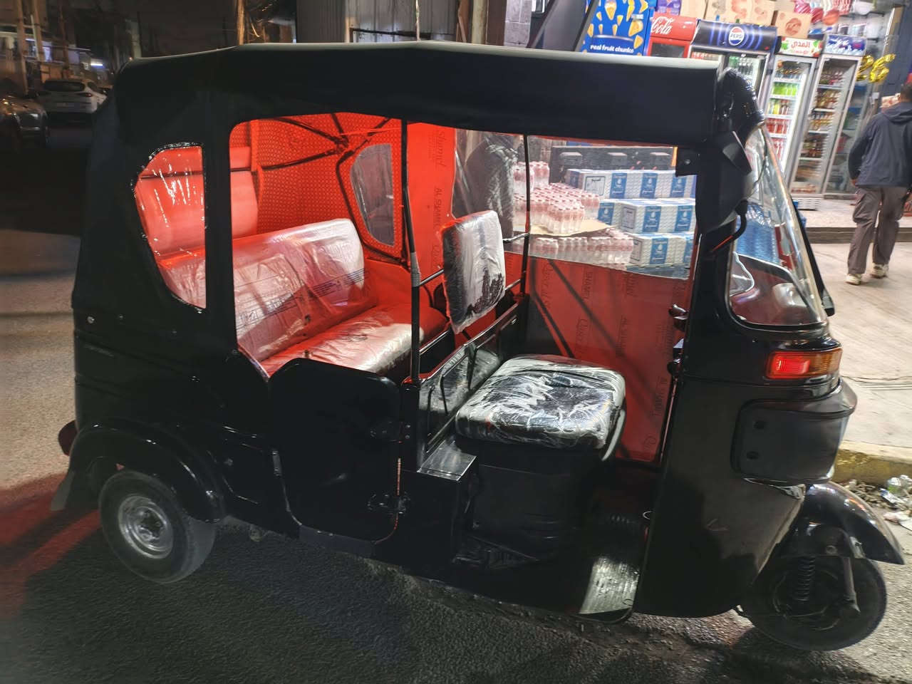 سلام عليكم خوان تكتك ثنين وعشرين الون اسود مكينه بوشه وبستم سنويه ارقامها مامستلمهن بل مرور شوتك متريد روح استلمهن راعيها يريد يحول السعر خاص ***********
