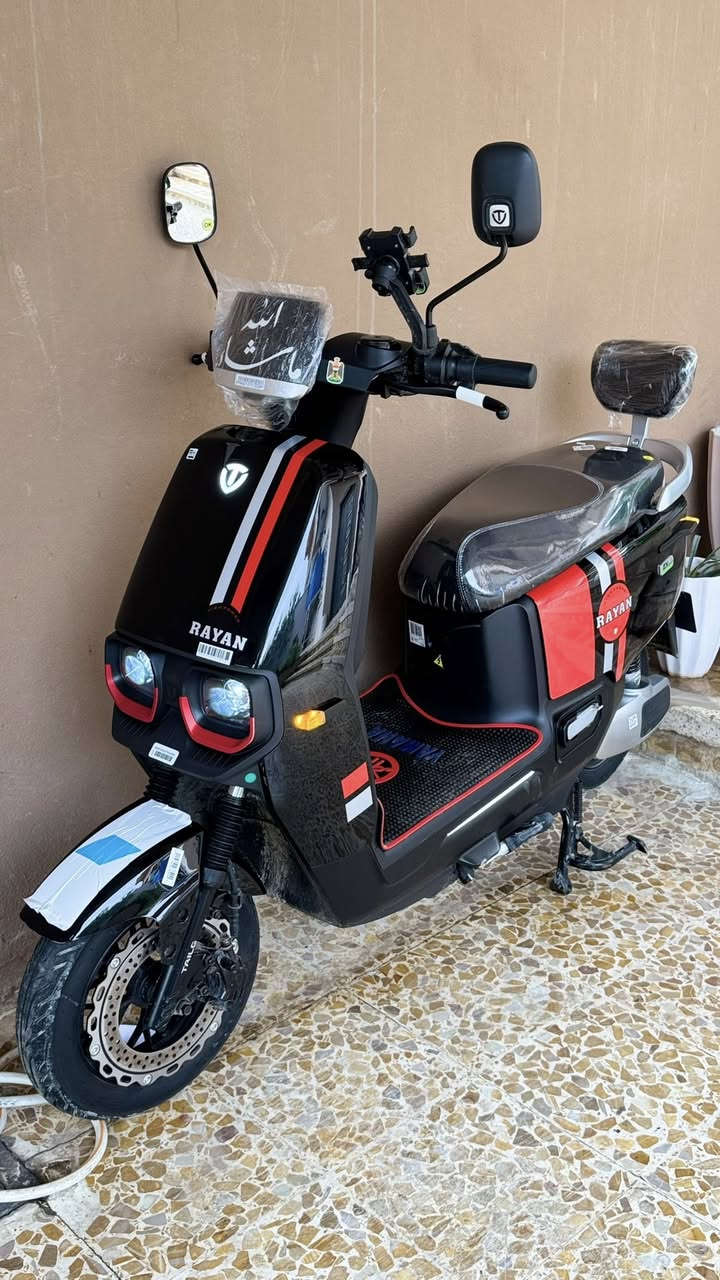السلام عليكم...
دراجه شحن (RAYAN) للبيع...
المكان موصل ...
المواصفات + التفاصيل...
...( RAYAN) دراجه شحن -
- عدد البطاريات (6 دبل مصطره)..
- السرعه الحقيقيه (85) ...
- قوه الملف ( 2000) حقيقي...
- شاشه تحدد ( العطلات ) ...
- نشرات (خلفيه ) و (اماميه ) ...
٠ - دبل ( اشاره ) ... ١
- نظام البك (R) الرجوع للخلف.
- نظام ال (٣) للوقوف...
- دبلات اماميه (2) هيدروليك دهن...
- دبلات خلفيه ( 2) غاز...
- بريكات امامي وخلفي ( دسك)
- ستاند وسطي...
- ستناند جانبي...
- ستاند ( موبايل ) ...
- مدخل USB... شاحن موبايل
- لد امامي ( زنون ) عالي وناصي الدراجه سريعه وشلعته ( قويه)
السعر ( 930) بي مجال بسيط
ستفسار الاتصال ***********
0776 9817894
جديددد الماطور⚔️♾️⚔️
