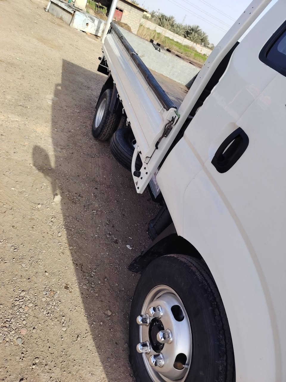 سلام عليكم كية فحل 2011 مسكرر سيارة مكفولة من كلشي تبريد شقال تحورة 14 خلفي سيارة جاهزة كبل لشارع رقم بغداد تصل  *********** مكاني بغداد
