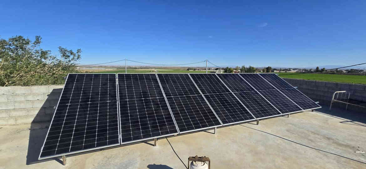 تم بحمدالله تنصيب منظومة طاقة شمسية بقدرة 
14 اميير نهاري و 12 امبير ليلي 
الواح بقدرة 615W  نوع لونجي ضمان 15 سنة
انفيرتر GROWATT  6Kw   ضمانة سنة استبدال 
بطارية ليثيوم 15Kw  من شركة GENIXGREEN  ضمان 10 سنوات 
للاستفسار الاتصال:-
***********
***********

GenixGreen Iraq 
GenixGreen 
المركز الذهبي-Golden Center
