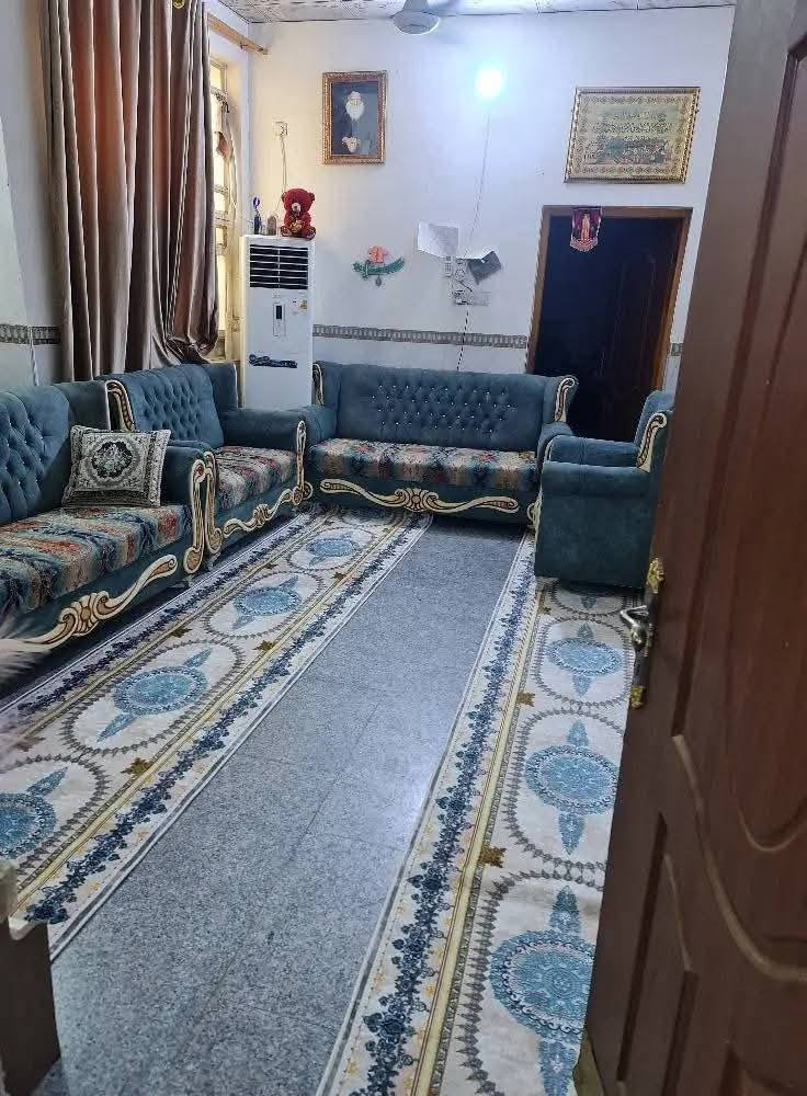 #إعلان 

بيت للبيع الموقع: حي العسكري المساحة: 100 متر مربع 
تفاصيل البيت:
طابقين
يحتوي على غرفتين + براني + صالة + مطبخ + مجمع صحيات

مطلوب 20 مليون
وبيد البايع 55 مليون
للاستفسار والتواصل:

📞 *********** – سيد علي
📞 *********** – أبو عباس

  #مكتب_الفردوس_للعقار_طريقك_الآمن_لامتلاك_بيتك
