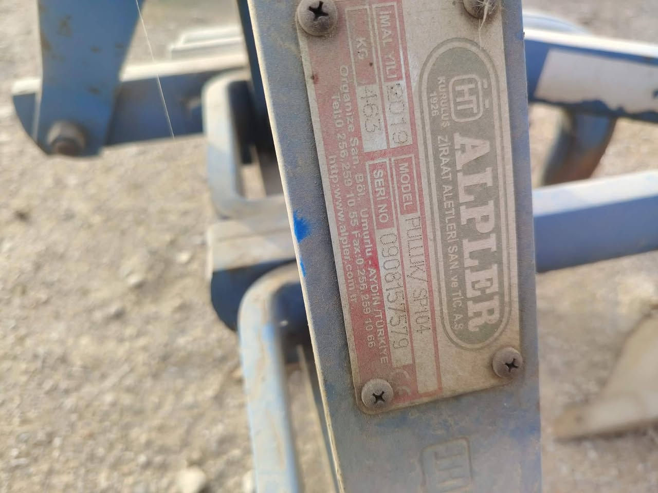 سلام عليكم فدان تركي البير حجم 10رباعي المكان واسط نعمانيه رقم***********ابومشتاق
