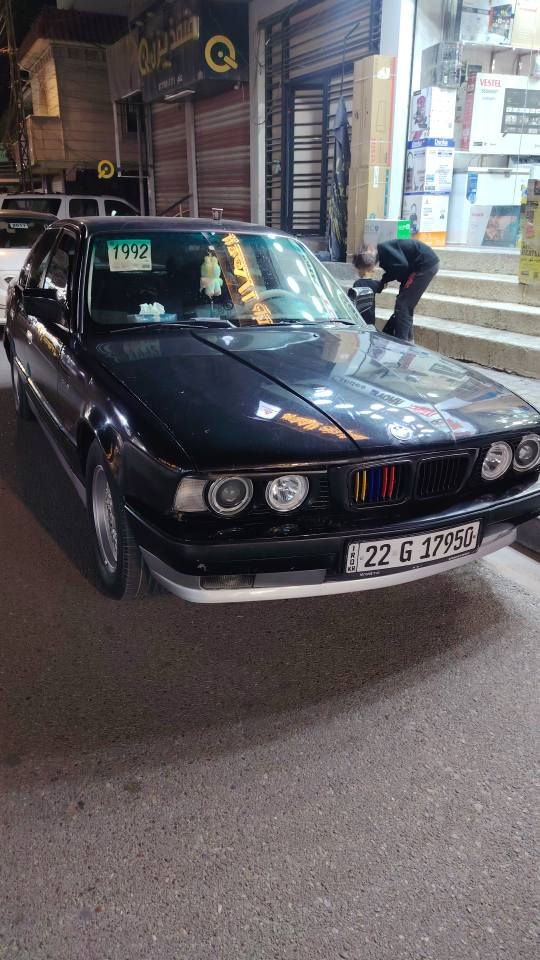 سلام عليكم سياره بي ام  موديل٩٢ مسكر السباره جاهزه او كامله مكينه كير تبريد غرفته كلش حلوه تخم تاير باتري جديد حداد ٧٥؛ ٪مكاني البصره الزبير
*********** البصرة, العراق
