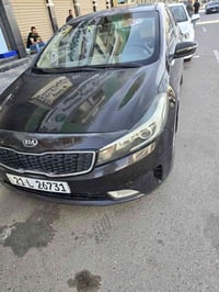 سيراتو ١٧ خليجي بيه باب صبغ ورا سايق سياره مال بيت رقم  شمالي وبسمي تح...
