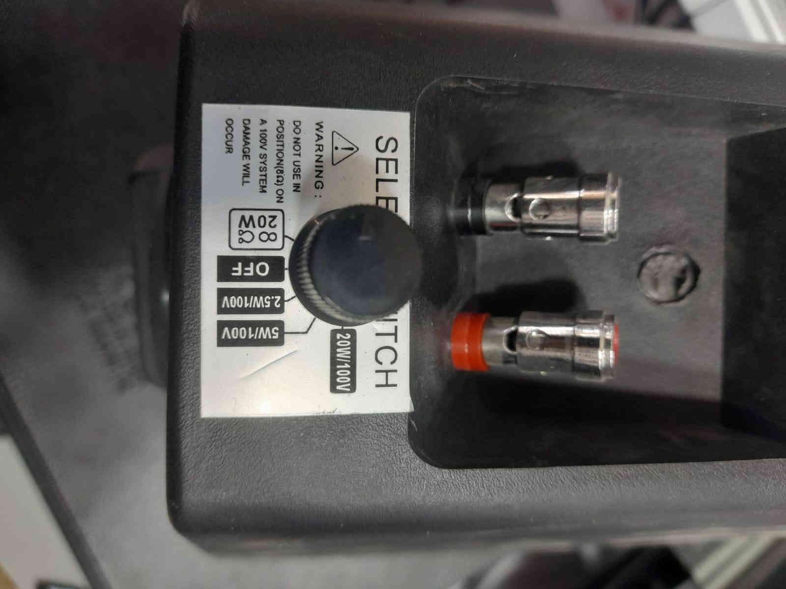 سلام عليكم
سستم صوت من ماركه اسوار ASWAR جديد ممستخدم فقط مفتوح من الكارتون للفحص
***********
***********
