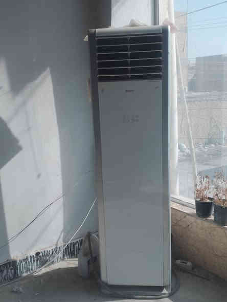 سبالت عمودي عدد 2 للبيع 
شركة توسوت استخدام قليل جدا 
2طن السعر مليون الواحد
العنوان الاسكان الصناعي 
الاستفسار ***********
