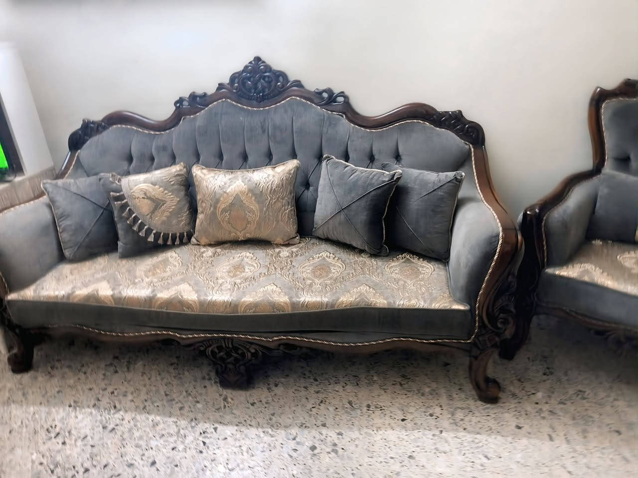 تخم جديد تركيه خشب زان عشر مقاعد السعر مليون ونص
للتواصل
***********
