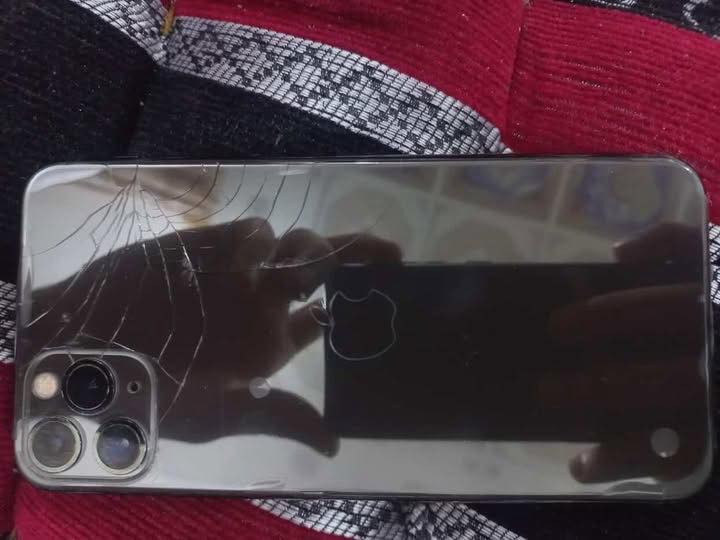 مكلف بالنشر 🧿11برو ماكس مبدل بي بطاريه وضهرو مكسور غير هذا مابي والسعر 375 وبي مجال
الشراي يتصل☎️ ***********
