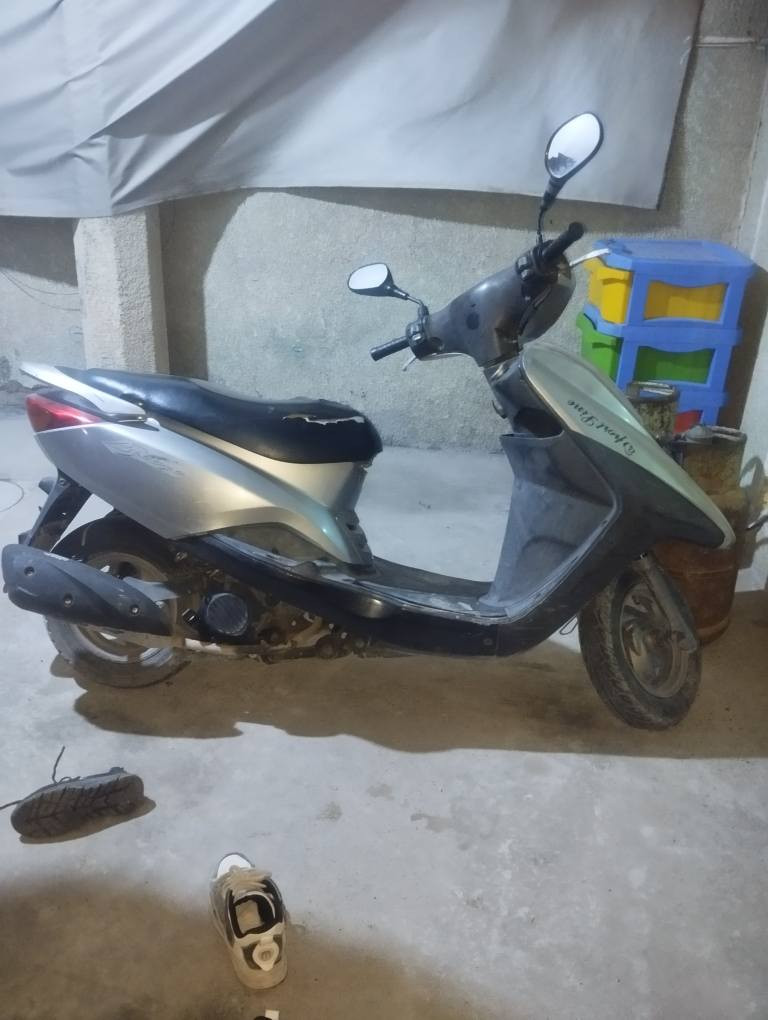 دراجة بريز نضيفة مكينة مامفتوحة سعر 650    ***********
