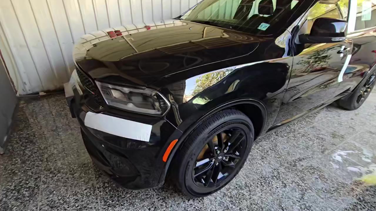 السلام  عليكم 
للبيع دوج دورنكو موديل 2022
الفئه GT 
المسافة المقطوعة: 48  ميل
 
السياره جاهزه وبدون نواقص ع وضع الشركه 
رقم  بغداد  السياره  تحويل ثاني يوم 
حادث السياره  جاملغ وبنيد  
رقم الشاصي موجود المنشور
وصور الحادث هم 
مواصفات السياره فول  مواصفات 
فتحة 
6 سلندر 
شاشه كبيره فلات 
رادار امامي وجانبي وخلفي   
بصمه ابواب وصندوق كهرباء
حساسات امامي + خلفي
مانع تصادم
اوتو ستوب
 تحديد مسار
قياده ذاتيه
تحكمات ستيرن
اوامر صوتي 
كشنات سياااااحي منفصل
كشنات تدفئه  تبريد 
كشن كهرباء
ستيرن تدفئه
جنطه كهرباء
سستم صوت harman/kardon
نضام اقتصادي ايكو
شفتات ستيرن
نضام سبورت
نضام تراك 
انضمة وضعيات قياده
بعد وبعد بيها هوايه مواصفات
ويل كب اسود اكروم
الاتصال   ***********

العنوان :  بغداد  الرصافة 
السعر .....   ٢٧٠ وبيهة مجال
