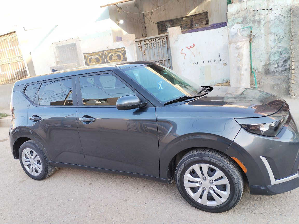 كيا صول 2023
بدون رقم تترقم كل المحافضات
ماشيه 51
محرك ٢٠٠٠ دوش 
حادثها كلش بسيط
بارد بلجاملغ والبنيد  نصه صبغ
بدون تبديل ولادواخل   
موصفات عاديه جديده السياره ومناقصه برغي 
مكاني الديوانيه 
سعرها 138 للاستفسار الاتصال على الرقم 
*********** 

م
