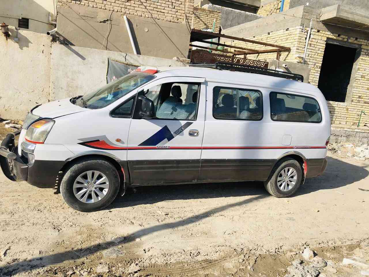 السلام عليكم ستاركس للبيع موديل 7 امسكر كير عادي حدادي تخم تاير تبريد تدفئه دوشمه  جديد خط وبحث سياره جاهزه ما ناقصه شي سعره 83 بيه مجال مكان الدوانيه ***********
