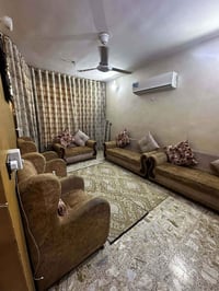 بيت للبيع مساحه (٨٠)متر الواجهيه(٥)متر النزال (١٦)متر الخطيب الزراعي ش...