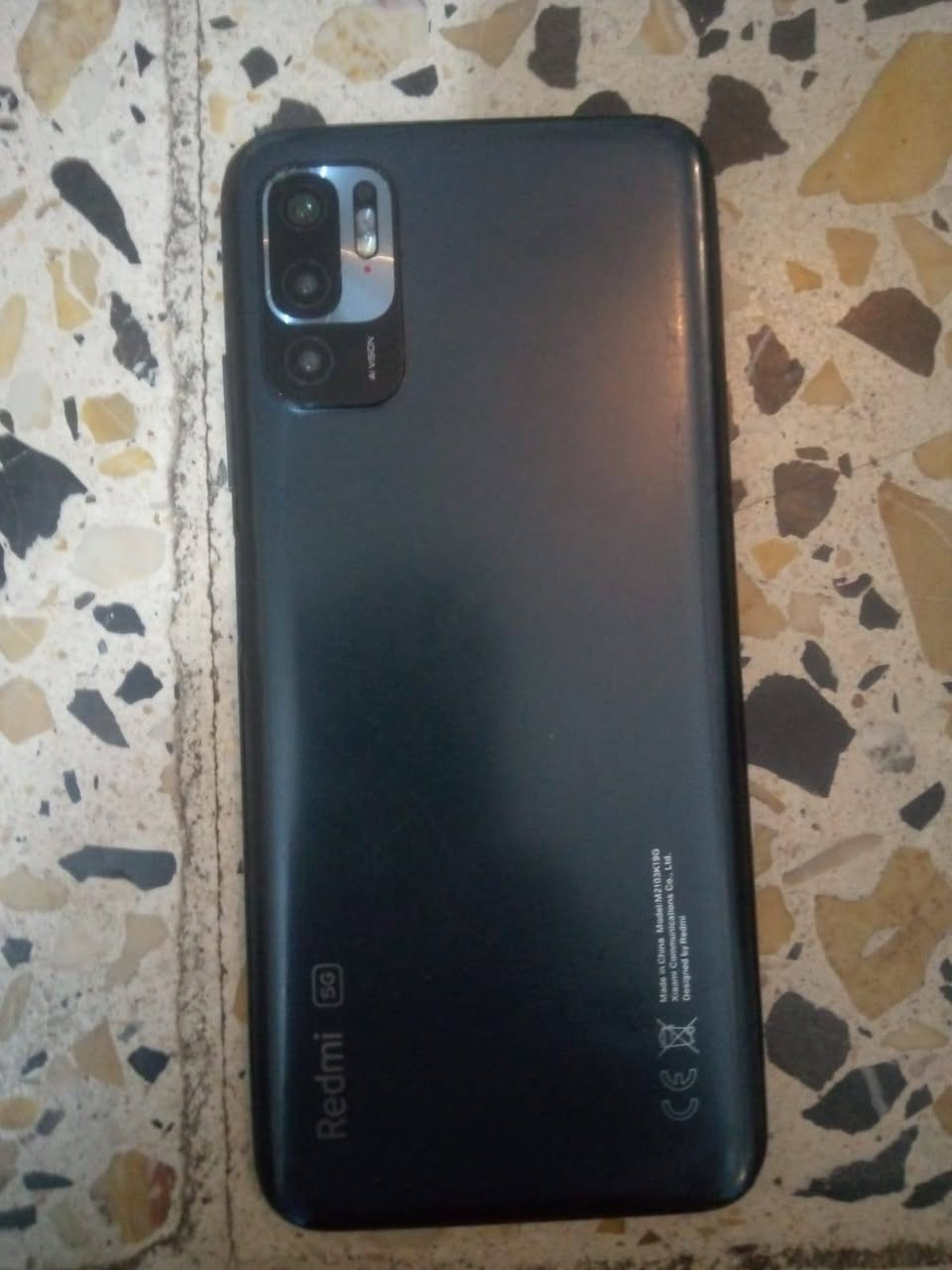 السلام عليكم جهاز ريدمي note 10 5G شغال ونظيف ذاكرة 128 مكاني بغداد ابو دشير توصيل ماعندي، متواجد فقط واتساب***********
