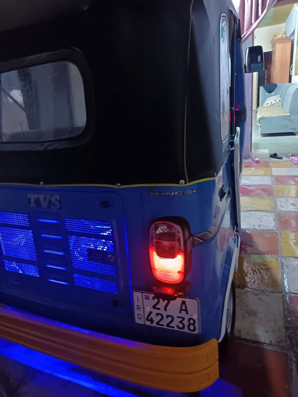 سلام عليكم تي في اس موديل 2021 شهر9 رقم نكليزي وسنويه راعيها يريد مداور يعني تأخذها شرط المداور وره الشهر ماعرفك ناصريه مركز ***********
