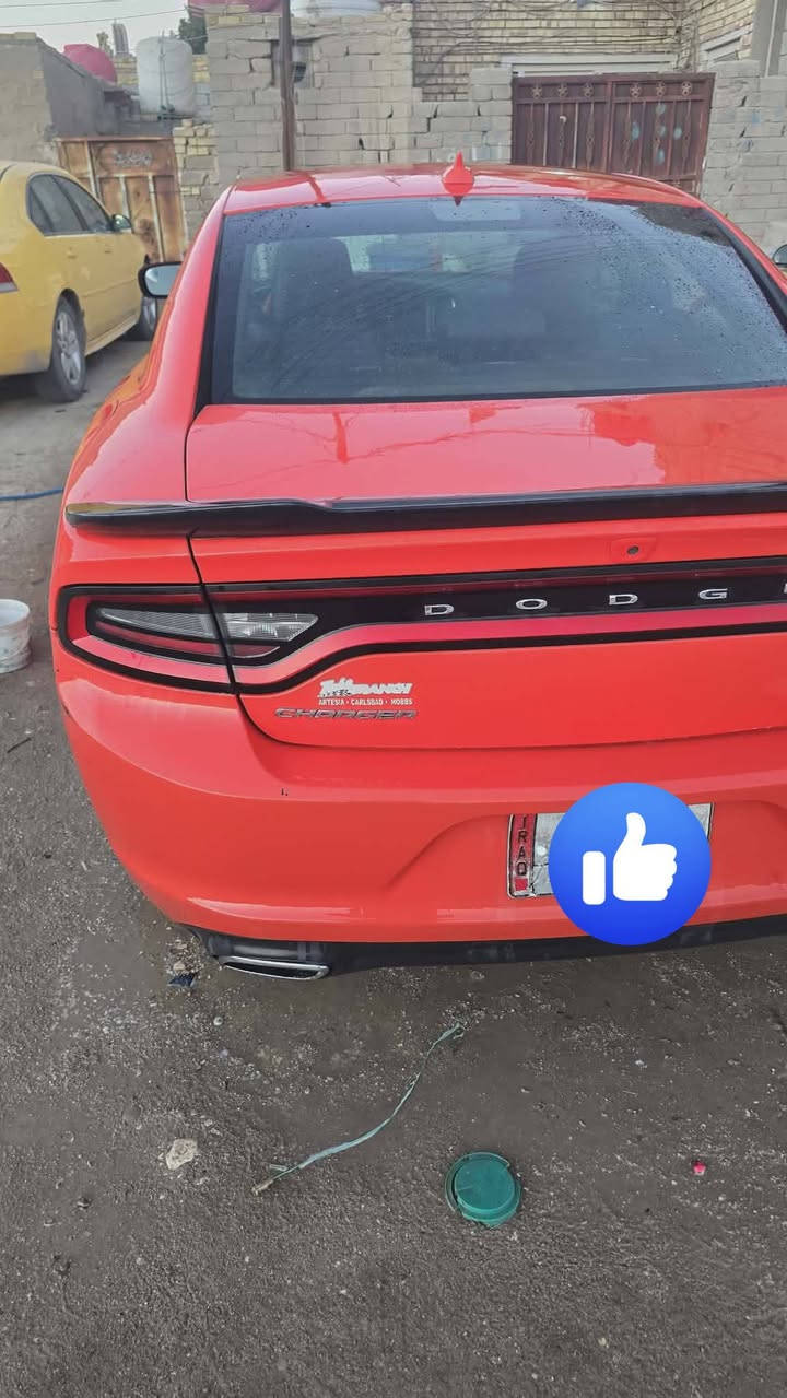 السلام عليكم للبيع جارجر 2020 أصل 17 رقم بغداد أجره خطها كربلاء ناصريه للبيع السياره كفاله عامه من الضربة والصبغ لونها ابلادي اي استفسار الاتصال على رقم صاحب السياره *********** / *********** السعر 207 مع المجال القليل مكان السياره ناصريه
