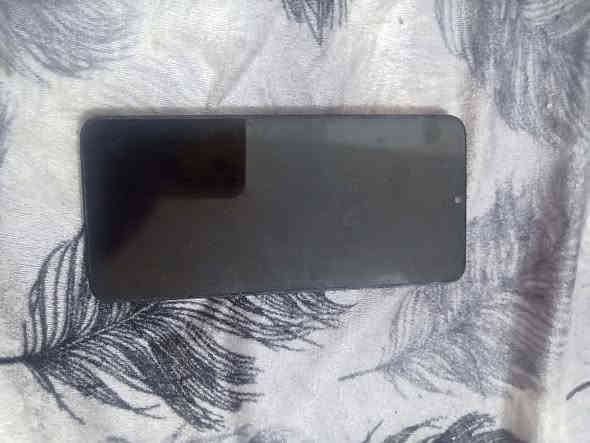 ياالله جهاز بوكو سي65 ذاكره 256عشواىيه8+8 بطاريه 5000شاشه90هرتز جهاز نضيف مابي اي نقص شحن فول نت فول اتصال فول *********** مكان رمادي خمسه كيلو
