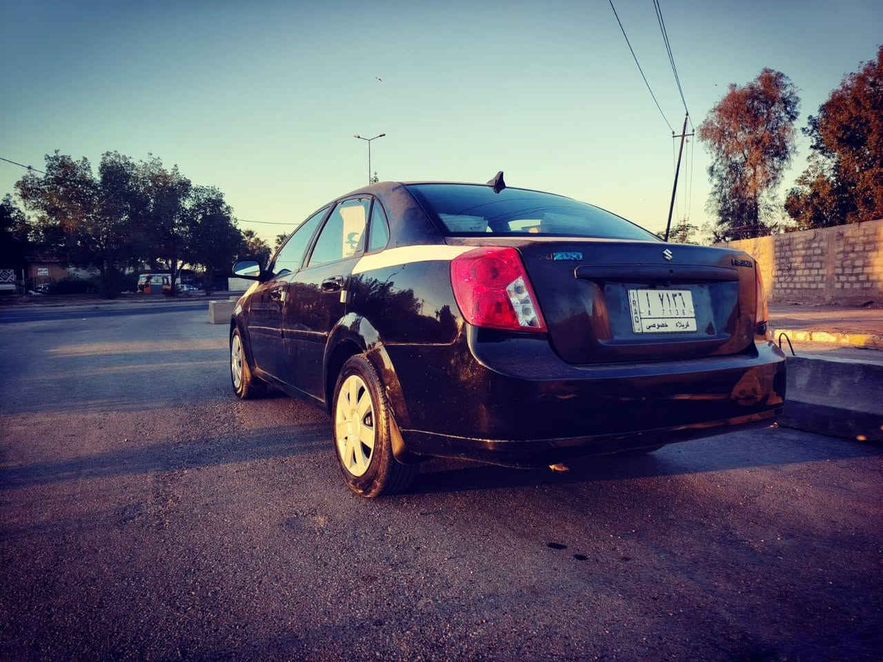 سلام عليكم من رخصت الدمن المحترم فورنزه مديل ٢٠٠٠٧وارد أمريكي حادثهه جاملغ خلفي مصبوغه حزام الون اسود كيرمحرك خير من الله صدرمامي خلفي جديد تخم تاير كيراوتو كهربائيت كلهه شغاله تخم تاير السياره جاهزه من كل النواحي رقم كربلاء مشروع وطني تحويل ثاني يوم مكاني بغداد السعر ٥٢وبيهه مجال هاتف ***********بي واتساب
