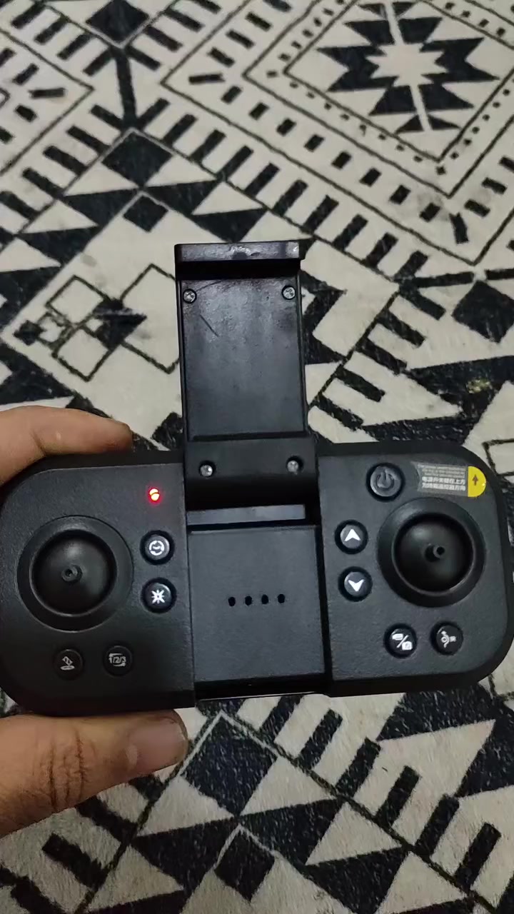 S180 
شوف مواصفاته  سعره 60 الف توصيل متوفر لكل المحافظات


**إذا كنت صاحب هذا الإعلان وتريد حذفه لأي سبب، رجاءا أرسل رسالة إلى الدعم الفني**