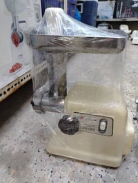 مفرمة لحم • ناشنال ياباني G1 • مستخدم نضيف