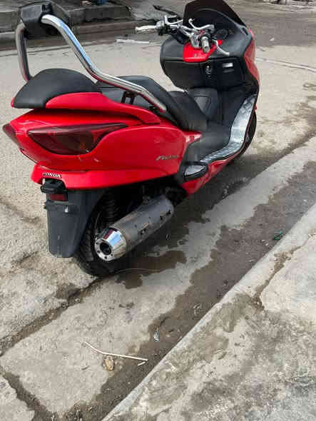 سلام عليكم دراجة فورزة صفر ثمانية للبيع دراجه بصمه 08البيع بيه ثنين سويج المحرك مكفول خير من الله دراجه نظيفه مكاني بغداد دوره أوراق كامله بسمي الرقم ***********
