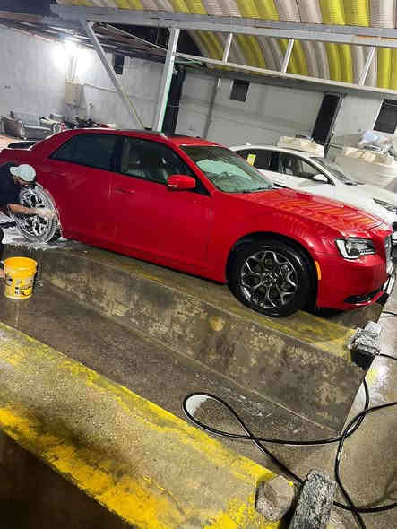 اوباما ادوات ادوات كصه جنطه موديل 18 اصل متومه سياره فول للاخير بونوراما تشغيل عن بعد رادار امامي وخلفي تخم تاير وباتري وصدر جديد قبل شهر ونص شادهن مكينه بجيس 3600 منضومه زنون مسجل دمام مكان السياره بغداد بيع فقط 85 وبيها مجال *********** بغداد
